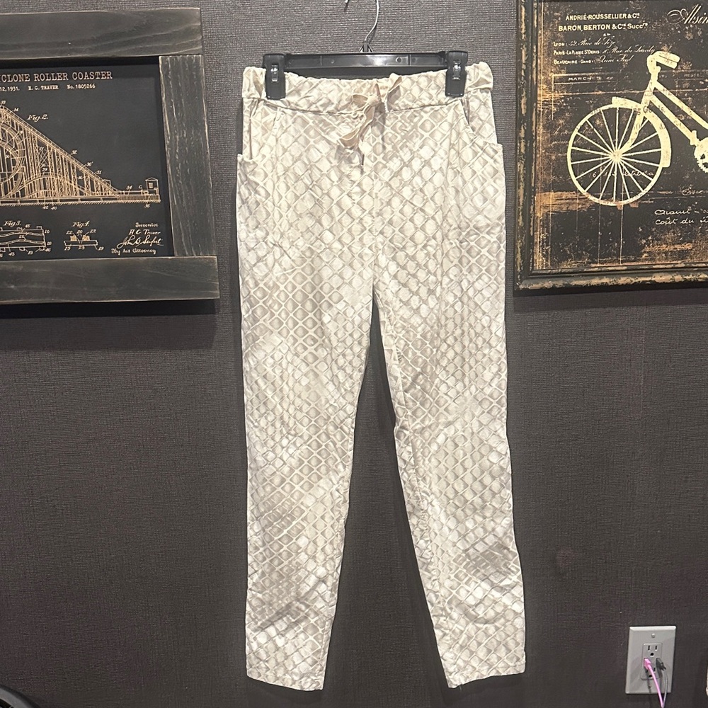 Chic Cream Patterned Joggers